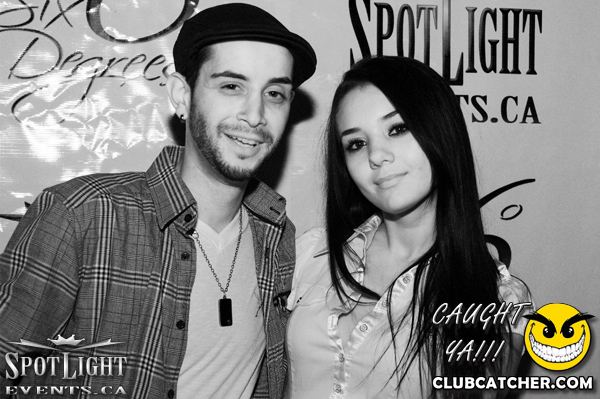 6 Degrees nightclub photo 38 - August 5th, 2011