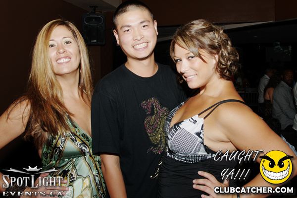 6 Degrees nightclub photo 39 - August 5th, 2011
