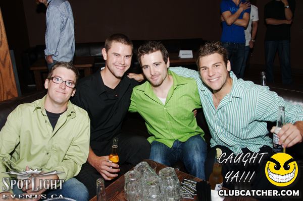 6 Degrees nightclub photo 41 - August 5th, 2011