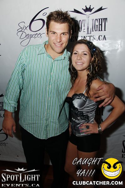 6 Degrees nightclub photo 47 - August 5th, 2011