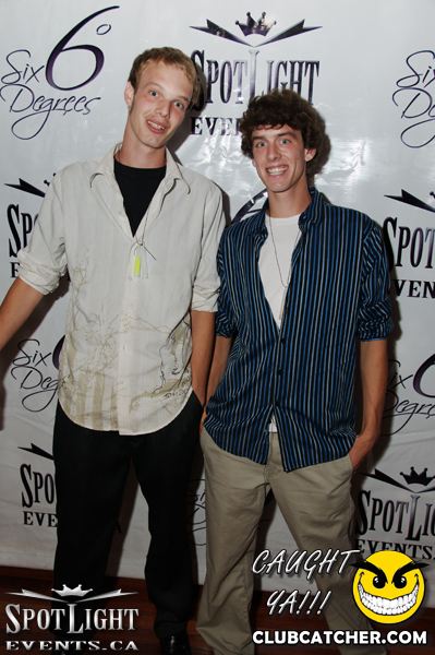 6 Degrees nightclub photo 48 - August 5th, 2011