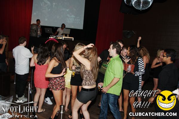 6 Degrees nightclub photo 65 - August 5th, 2011