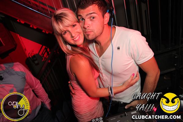 6 Degrees nightclub photo 3 - October 8th, 2011