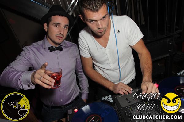 6 Degrees nightclub photo 31 - October 8th, 2011