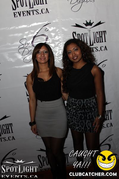 6 Degrees nightclub photo 110 - October 14th, 2011