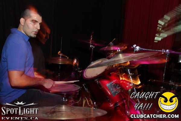 6 Degrees nightclub photo 115 - October 14th, 2011