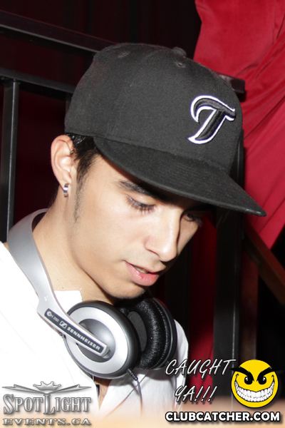 6 Degrees nightclub photo 124 - October 14th, 2011