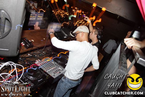 6 Degrees nightclub photo 128 - October 14th, 2011