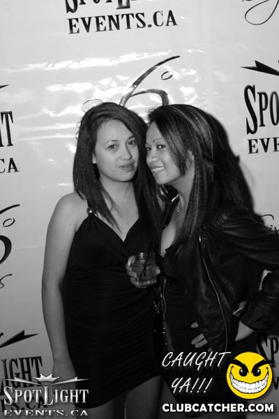 6 Degrees nightclub photo 37 - October 14th, 2011