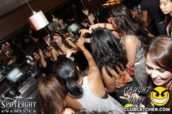 6 Degrees nightclub photo 6 - October 14th, 2011