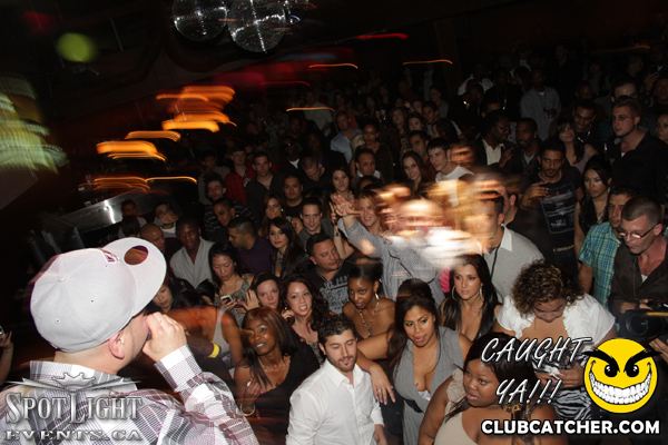 6 Degrees nightclub photo 52 - October 14th, 2011