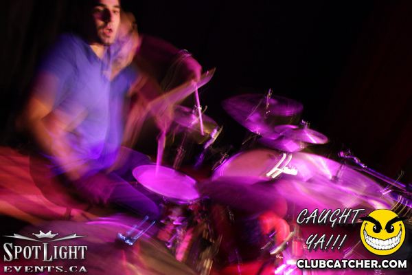 6 Degrees nightclub photo 63 - October 14th, 2011