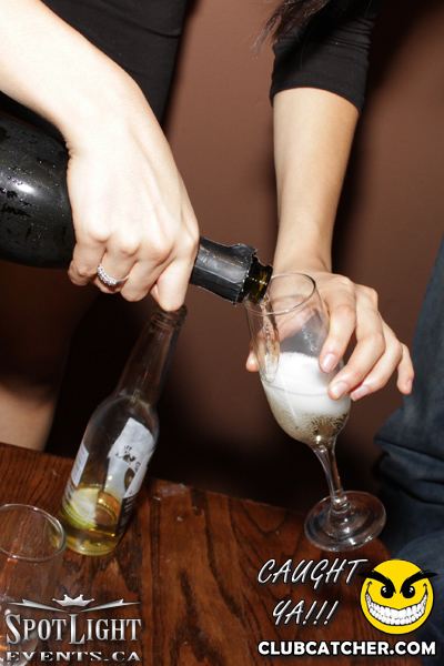 6 Degrees nightclub photo 66 - October 14th, 2011