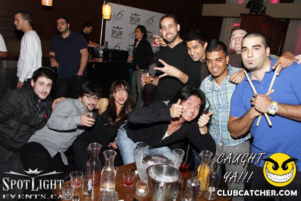 6 Degrees nightclub photo 8 - October 14th, 2011