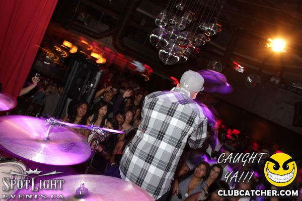 6 Degrees nightclub photo 72 - October 14th, 2011