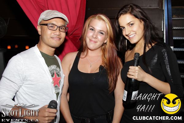 6 Degrees nightclub photo 75 - October 14th, 2011