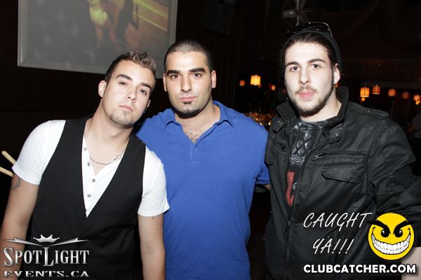 6 Degrees nightclub photo 92 - October 14th, 2011