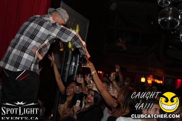 6 Degrees nightclub photo 99 - October 14th, 2011