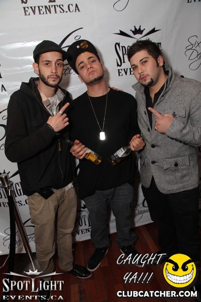 6 Degrees nightclub photo 137 - November 4th, 2011