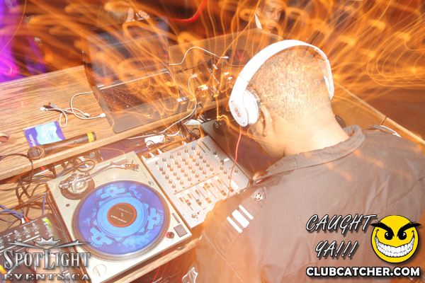 6 Degrees nightclub photo 141 - November 4th, 2011