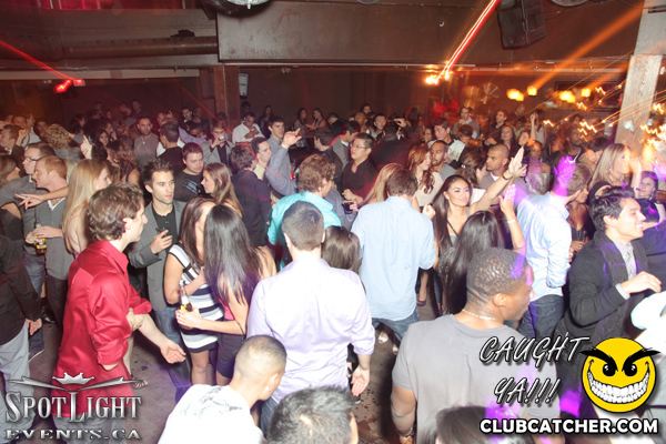 6 Degrees nightclub photo 142 - November 4th, 2011