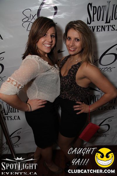 6 Degrees nightclub photo 20 - November 4th, 2011