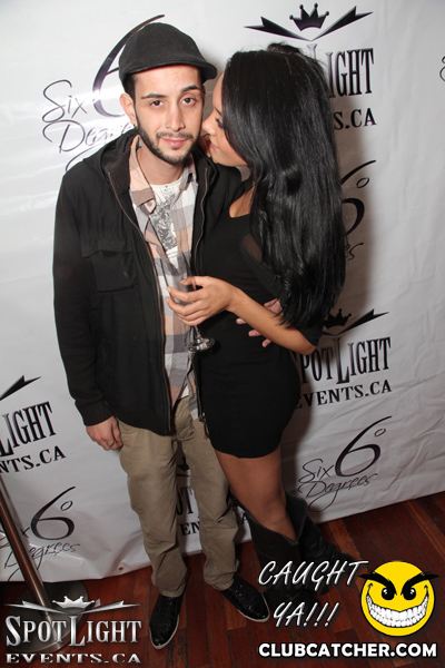 6 Degrees nightclub photo 22 - November 4th, 2011
