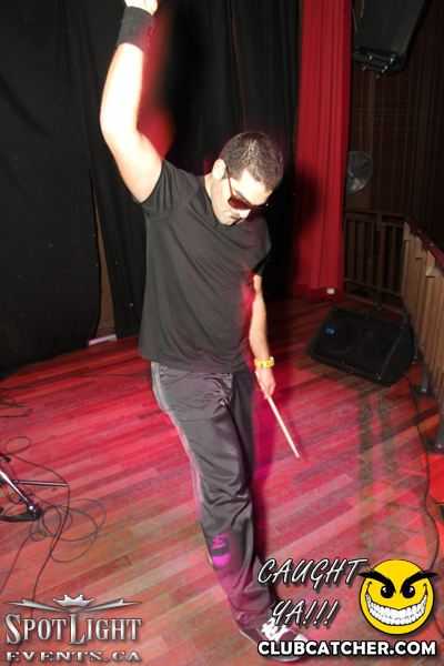 6 Degrees nightclub photo 26 - November 4th, 2011