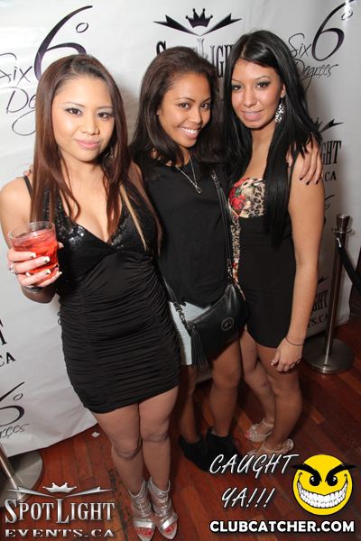 6 Degrees nightclub photo 30 - November 4th, 2011