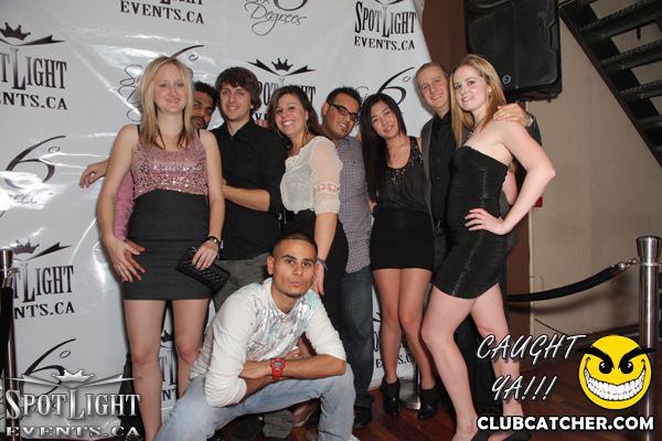 6 Degrees nightclub photo 4 - November 4th, 2011