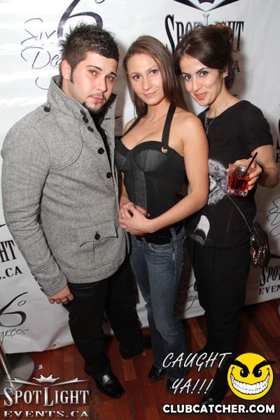 6 Degrees nightclub photo 55 - November 4th, 2011