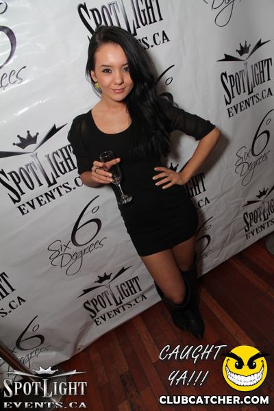 6 Degrees nightclub photo 8 - November 4th, 2011