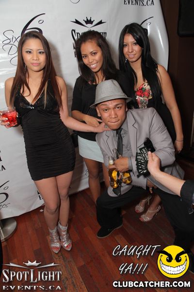 6 Degrees nightclub photo 78 - November 4th, 2011