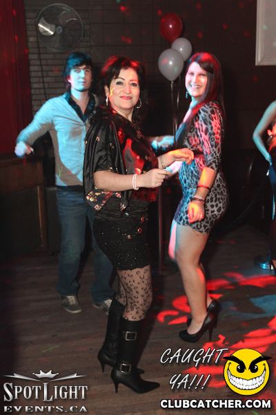 6 Degrees nightclub photo 13 - December 9th, 2011