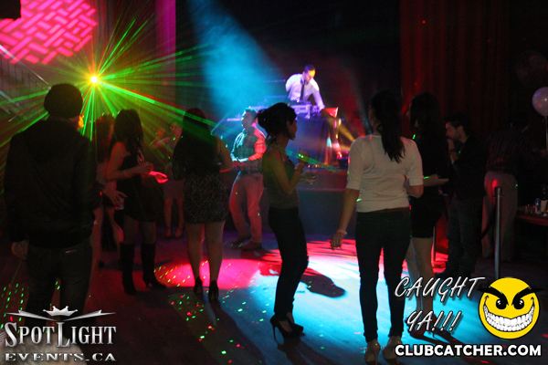 6 Degrees nightclub photo 121 - December 9th, 2011