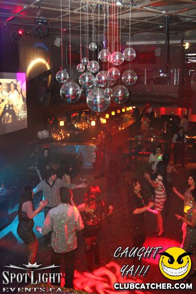 6 Degrees nightclub photo 31 - December 9th, 2011