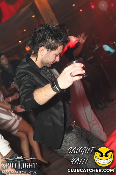 6 Degrees nightclub photo 10 - December 9th, 2011