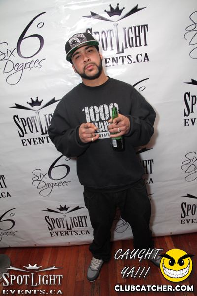 6 Degrees nightclub photo 112 - December 16th, 2011