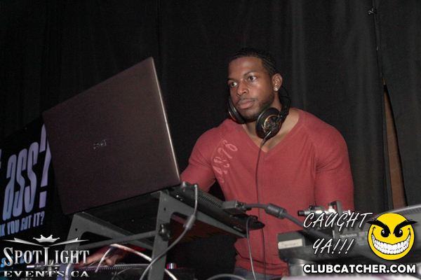 6 Degrees nightclub photo 184 - December 16th, 2011