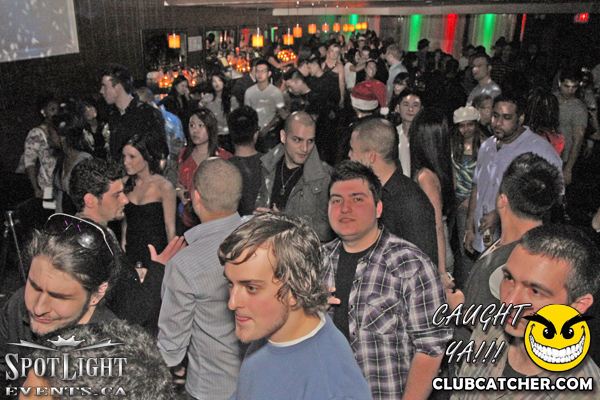 6 Degrees nightclub photo 32 - December 16th, 2011