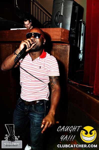 6 Degrees nightclub photo 18 - October 4th, 2013