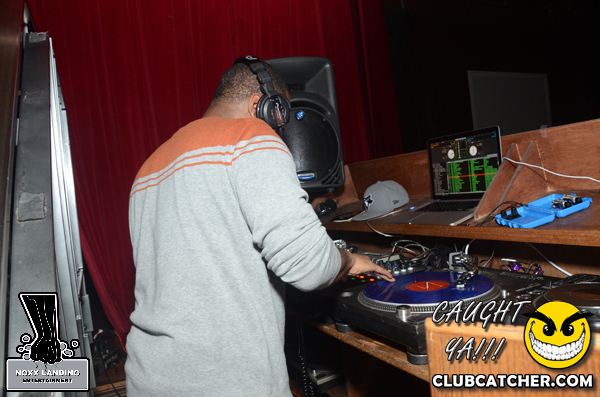 6 Degrees nightclub photo 32 - October 4th, 2013