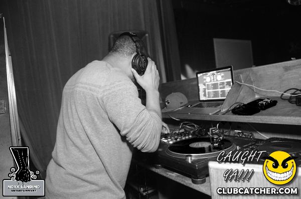 6 Degrees nightclub photo 37 - October 4th, 2013