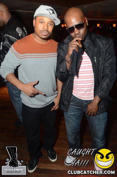 6 Degrees nightclub photo 5 - October 4th, 2013