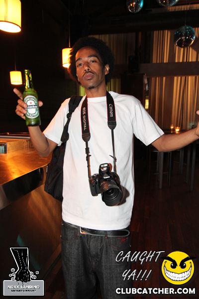 6 Degrees nightclub photo 115 - September 20th, 2013