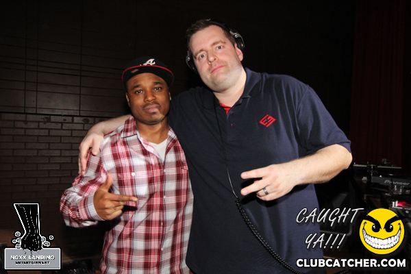 6 Degrees nightclub photo 121 - September 20th, 2013