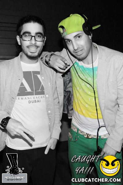 6 Degrees nightclub photo 126 - September 20th, 2013