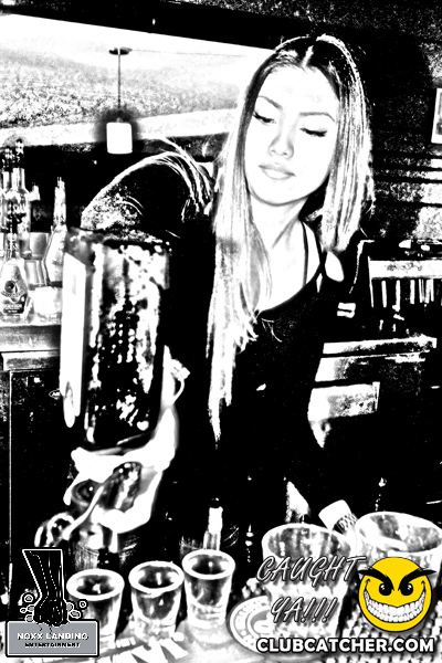 6 Degrees nightclub photo 131 - September 20th, 2013