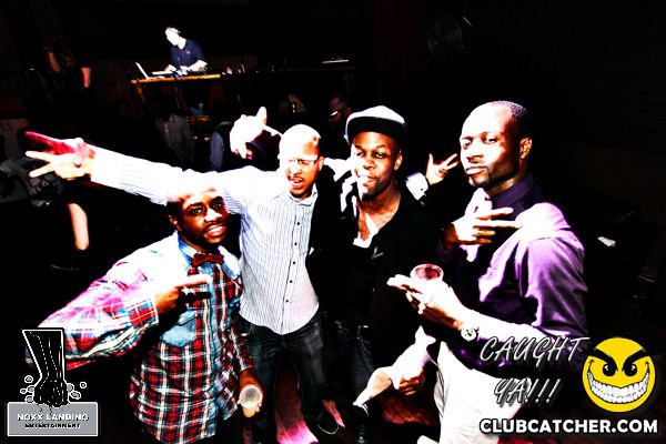 6 Degrees nightclub photo 134 - September 20th, 2013