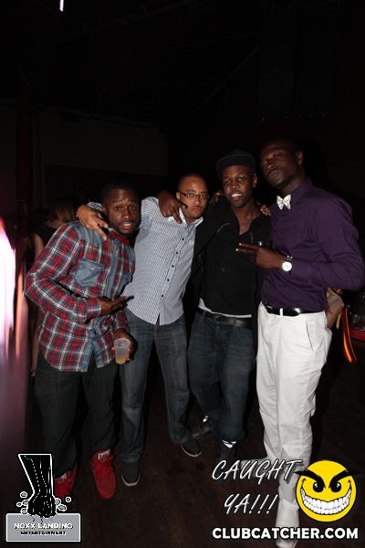 6 Degrees nightclub photo 160 - September 20th, 2013